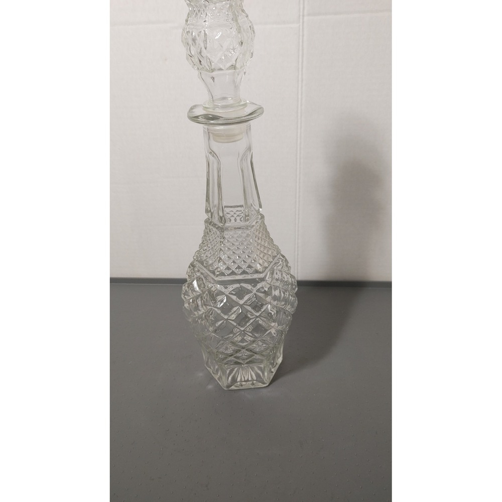 Glass Decanter Unisex OS Clear Excellent Diamond Cut Vintage Barware